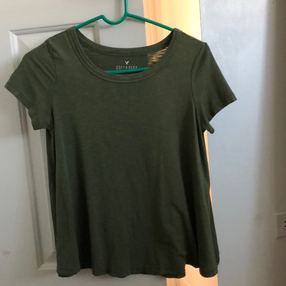 American Eagle T shirt